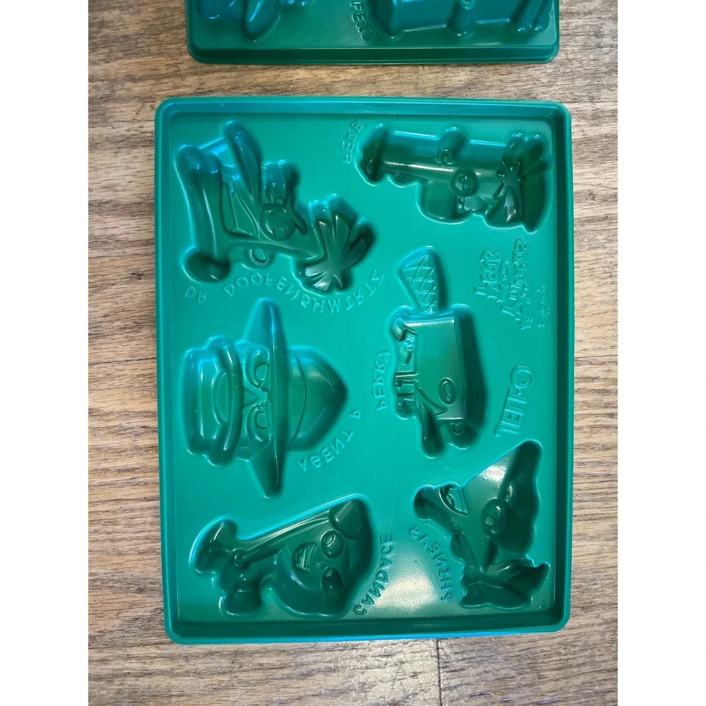 Disney Phineas and Ferb Jell-O Jiggler Mold Tray Lot of2 Green Party Dessert
